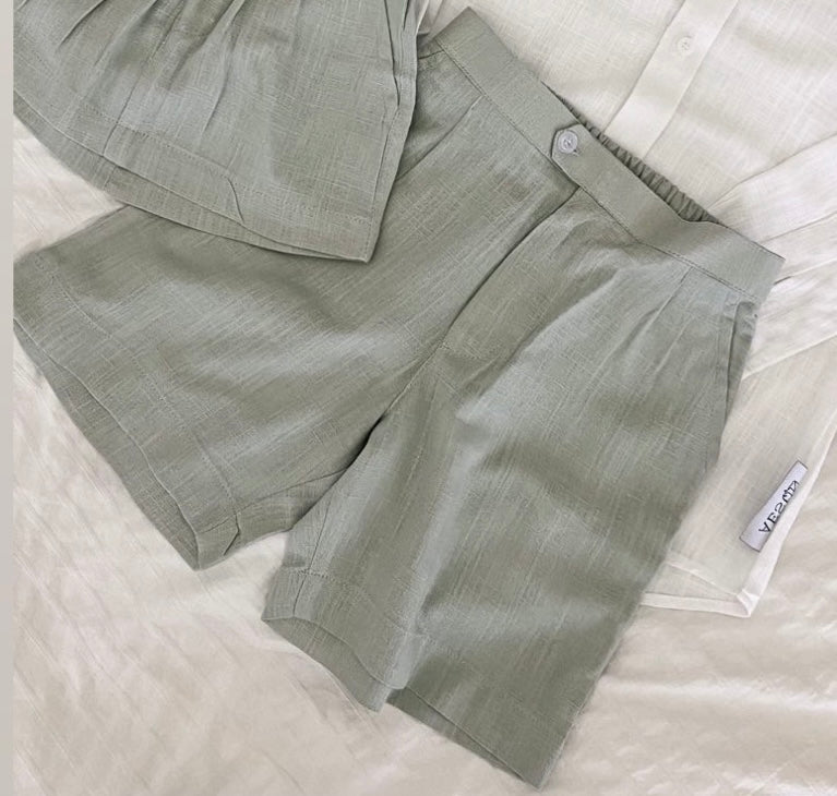 Kids Linen Shorts with belt
